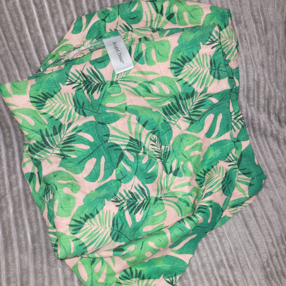 Angel Dear Bamboo Muslin Swaddle Blanket Tropical Palm Leaf Green Peach 47x47